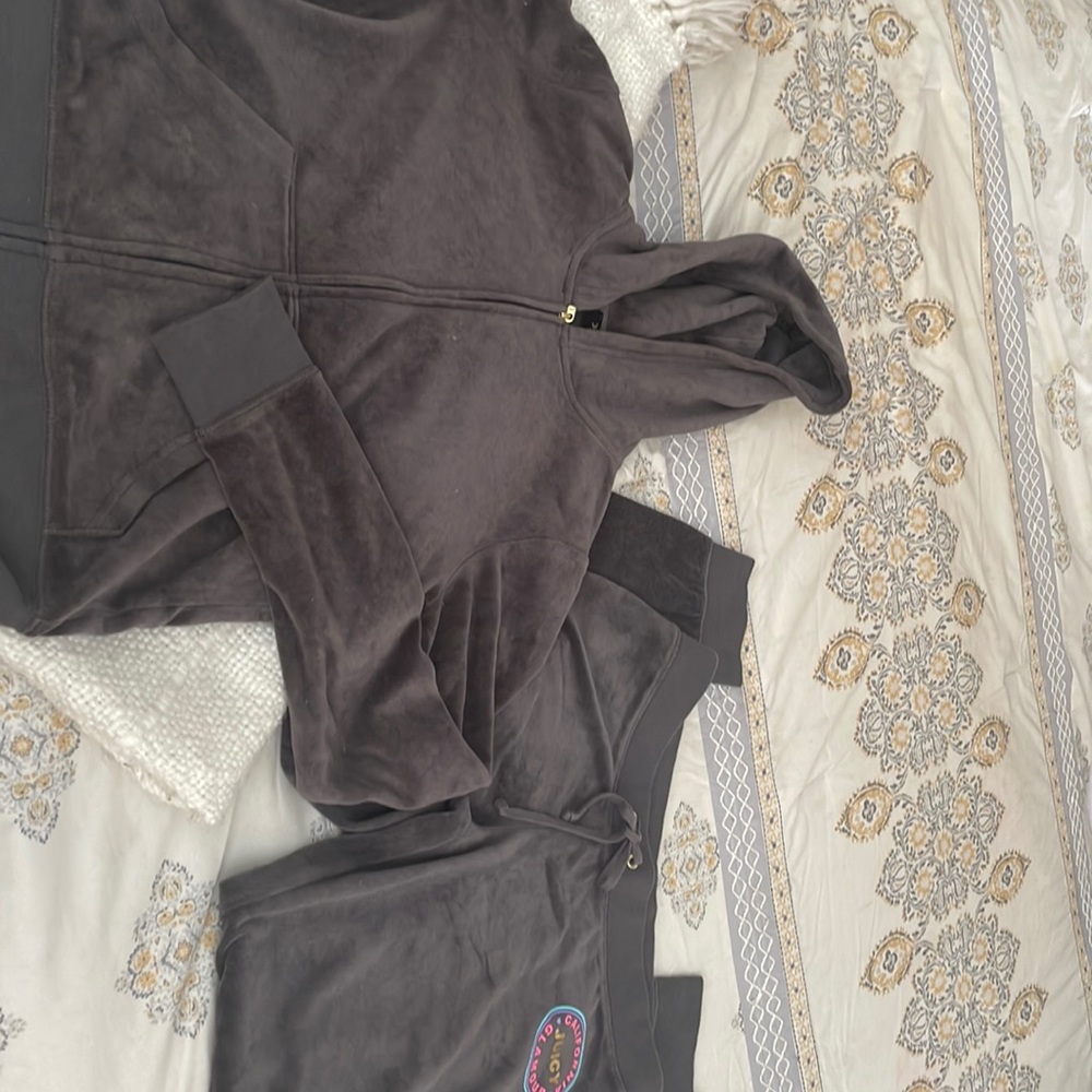 Juicy Couture sweatsuit.